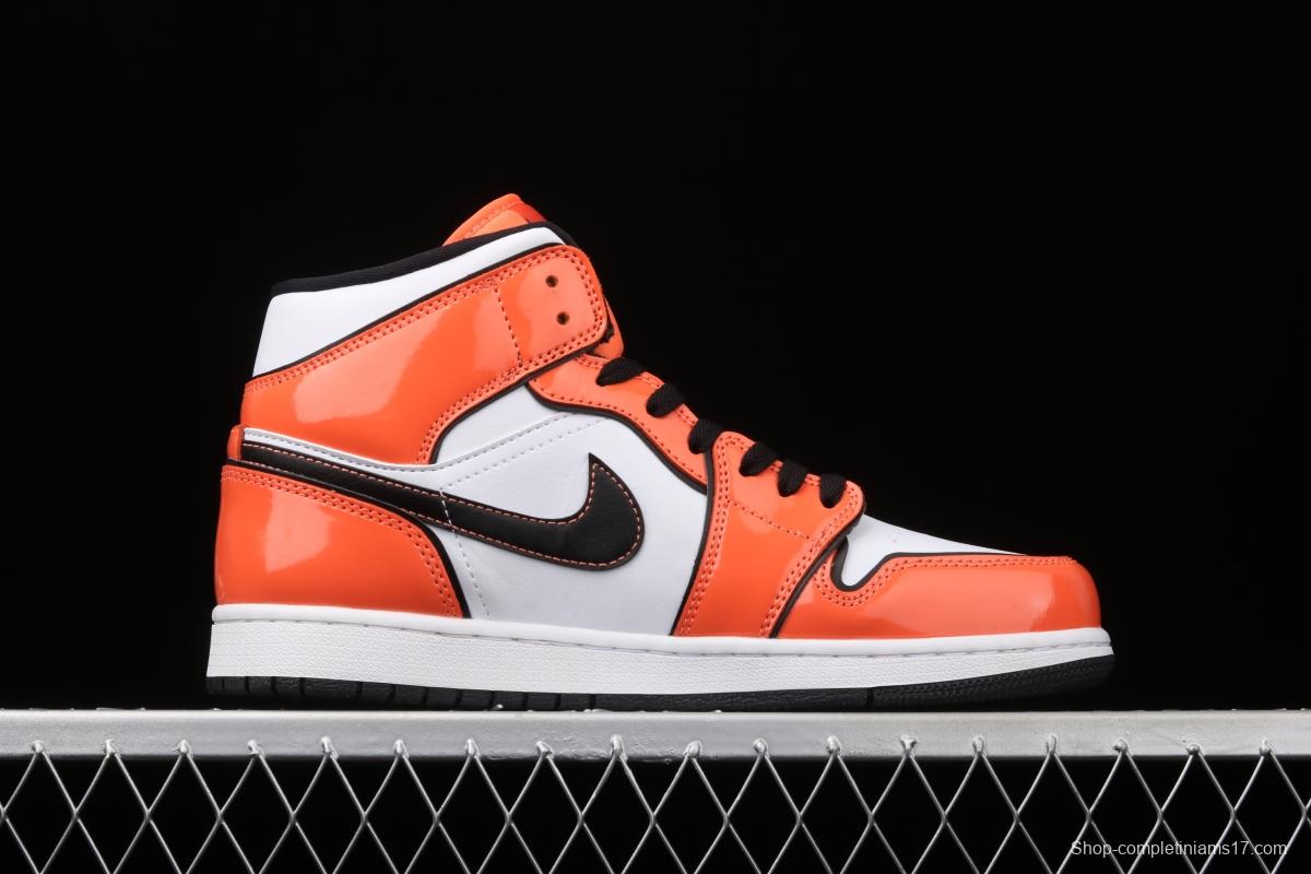 Air Jordan 1 Mid lacquered leather white orange Zhongbang basketball shoes DD6834-802