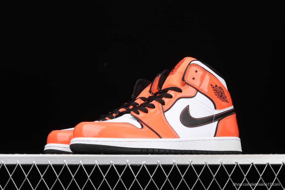 Air Jordan 1 Mid lacquered leather white orange Zhongbang basketball shoes DD6834-802