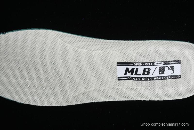 MLB Chunky Classic Base Height Increasing Platform Sneakers - 3ASXCCB4N50IVS