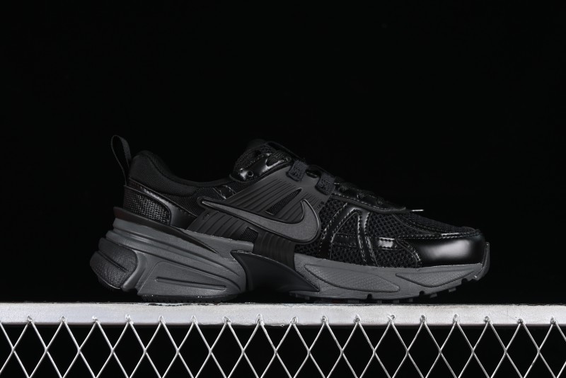 Nike V2K Runtekk 3XL Retro Low-Top Running Shoes with Shock Absorption and Anti-Slip Design - FD0736-001