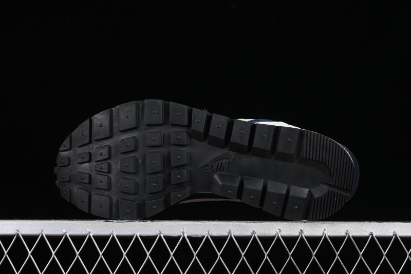 Nike Sacai VaporWaffle 3.0 Deconstructed High-Top Sneakers with Layered Sole - DD1875-109
