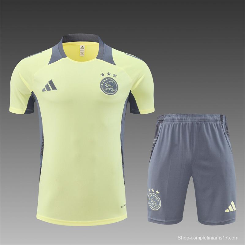 24/25 Juventus Yellow Short Sleeve Jersey+Shorts