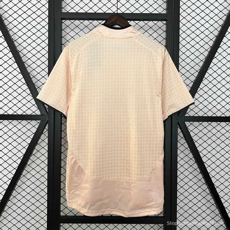 03/04 Retro Juventus Away Jersey