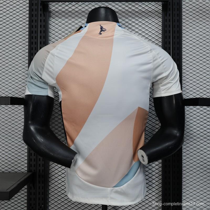 Player Version 2025 Spain Pre-Match White with Geometric Pattern Jersey