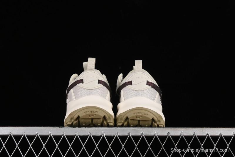 Nike TC 7900 Retro Dad Shoes with Reflective Swoosh and Cushioned Sole - DD9682-003