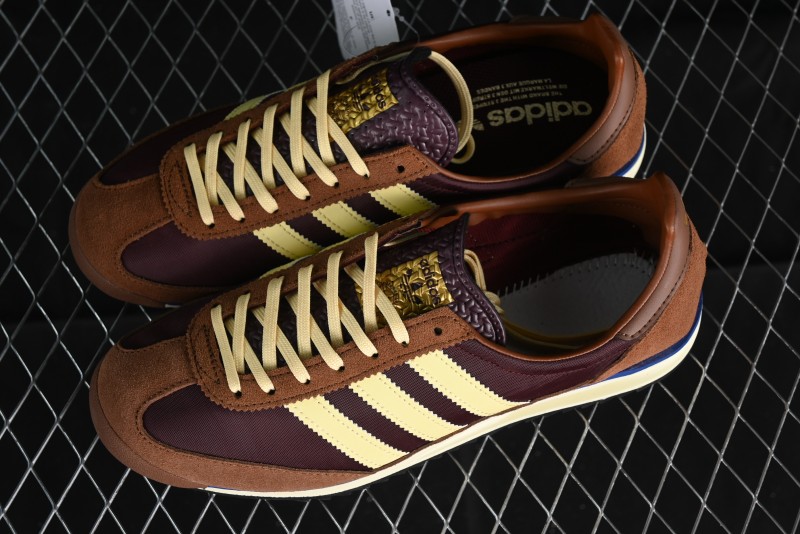 Adidas Originals SL 72 Retro Running Shoes with Nylon Upper and Suede Accents - IE3425