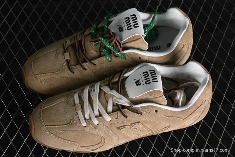 Miu Miu x New Balance 530 Low-Top Retro Running Sneakers with Deconstructed Design - 38165