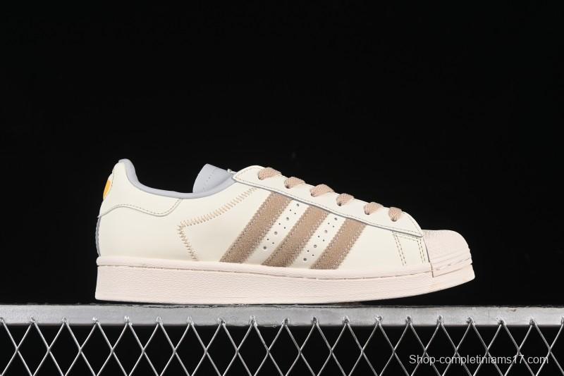 Adidas Superstar IF1779 Casual Sneakers with Shell Toe Design - IF1779