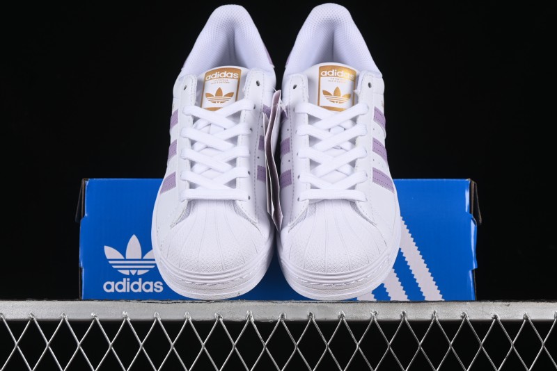 Adidas Superstar GZ8143 Casual Sneakers with Shell Toe Design - GZ8143