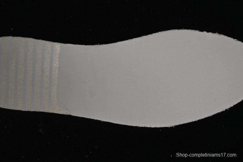 Nike Air Jordan 1 Low Supreme Collaboration - Retro Basketball Shoes in Off-White Red with Small Logo - SJ9950-017