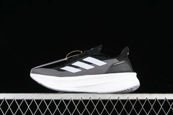 Adidas Ultraboost 5X IH3110 Running Shoes with Innovative Bubble Cushion Technology