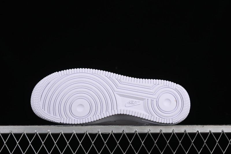 Nike Supreme x Air Force 1 Low Casual Sneakers with Full-Grain Leather and 3/4 Air Cushion - CU9225-101