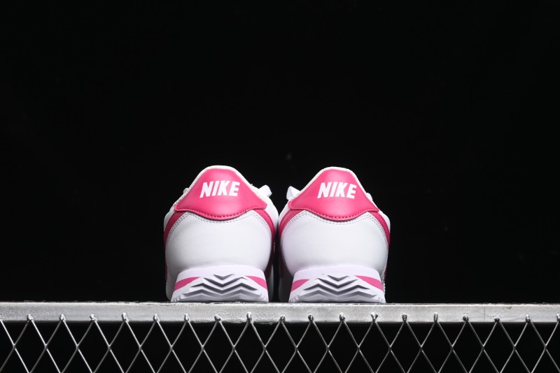 Nike Classic Cortez Leather Retro Running Shoes - 904764-109
