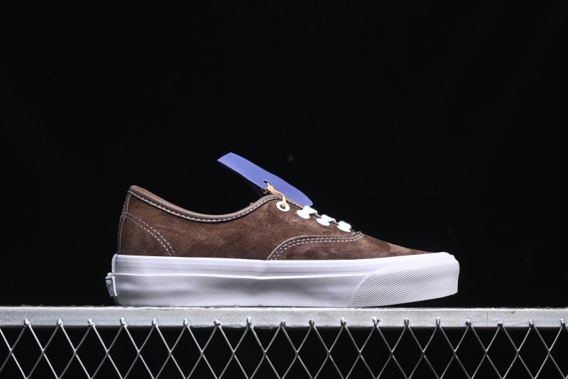 Vans Sk8-Mid Reissue 83 Premium Suede Retro Skate Shoes - VN0007QZDMV