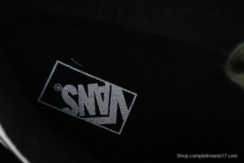 Vans Knu Skool Low-Top Retro Casual Vulcanized Sneakers - VN000CP50VM