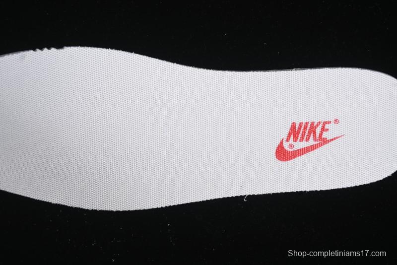 Nike SB Dunk Low Supreme Collaboration Year of the Snake Limited Edition Snake Pattern Red Swoosh Anniversary High-End Custom Low-Top Casual Skate Shoes - HH7518-029