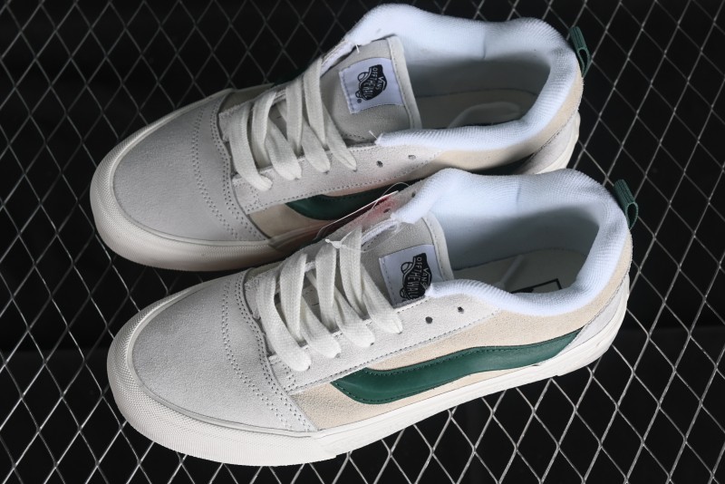 Vans Classics Knu Skool Retro Sneakers with Enlarged Toe and Thickened Tongue - VN009QCBDS