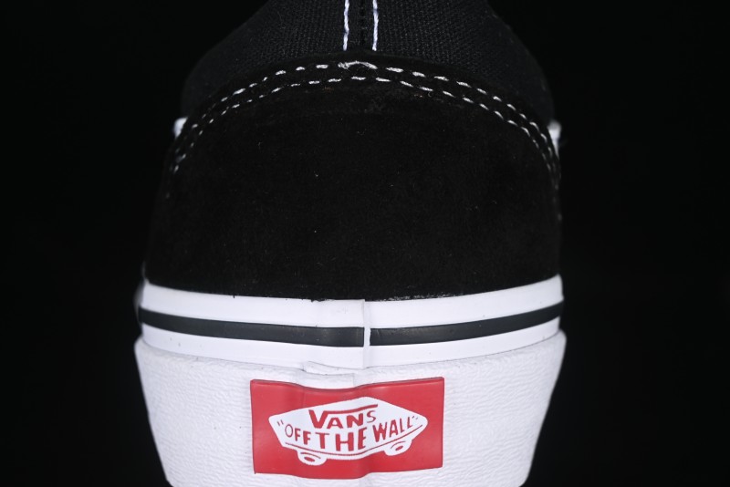 Vans Premium Old Skool Classic Black & White Low-Top Skate Shoes - VN000ZD4Y28