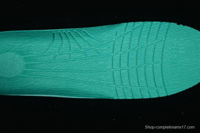 NY Yankees Black & Neon Green Sneakers - Classic Streetwear Style