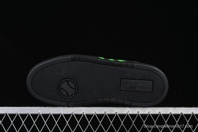 NY Yankees Black & Neon Green Sneakers - Classic Streetwear Style