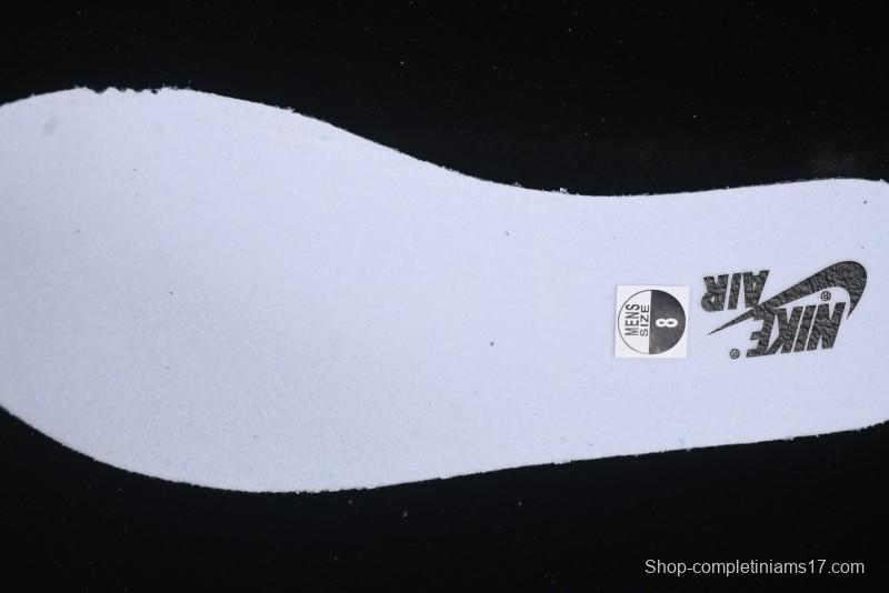 Nike Air Jordan 1 High Retro OG Basketball Shoes with Black Toe Design - 555088-125