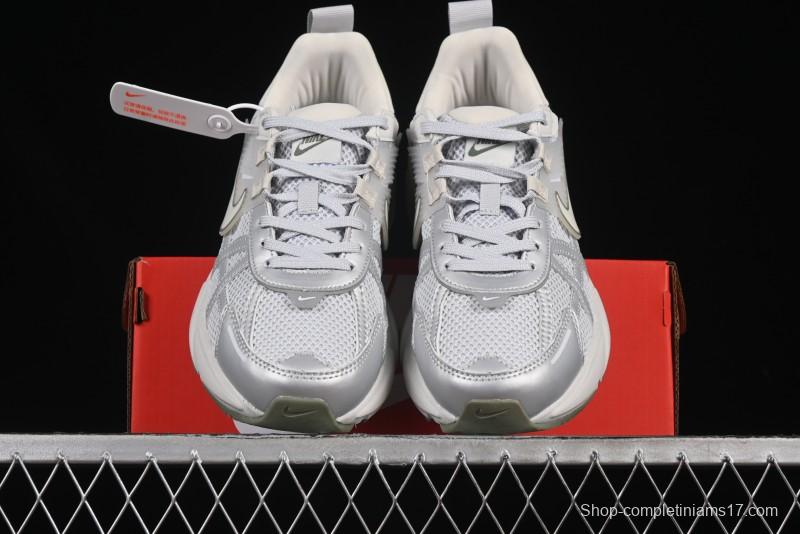 Nike Runtekk V2K Retro Low-Top Running Shoes with Cushlon Foam Midsole - FD0736-006