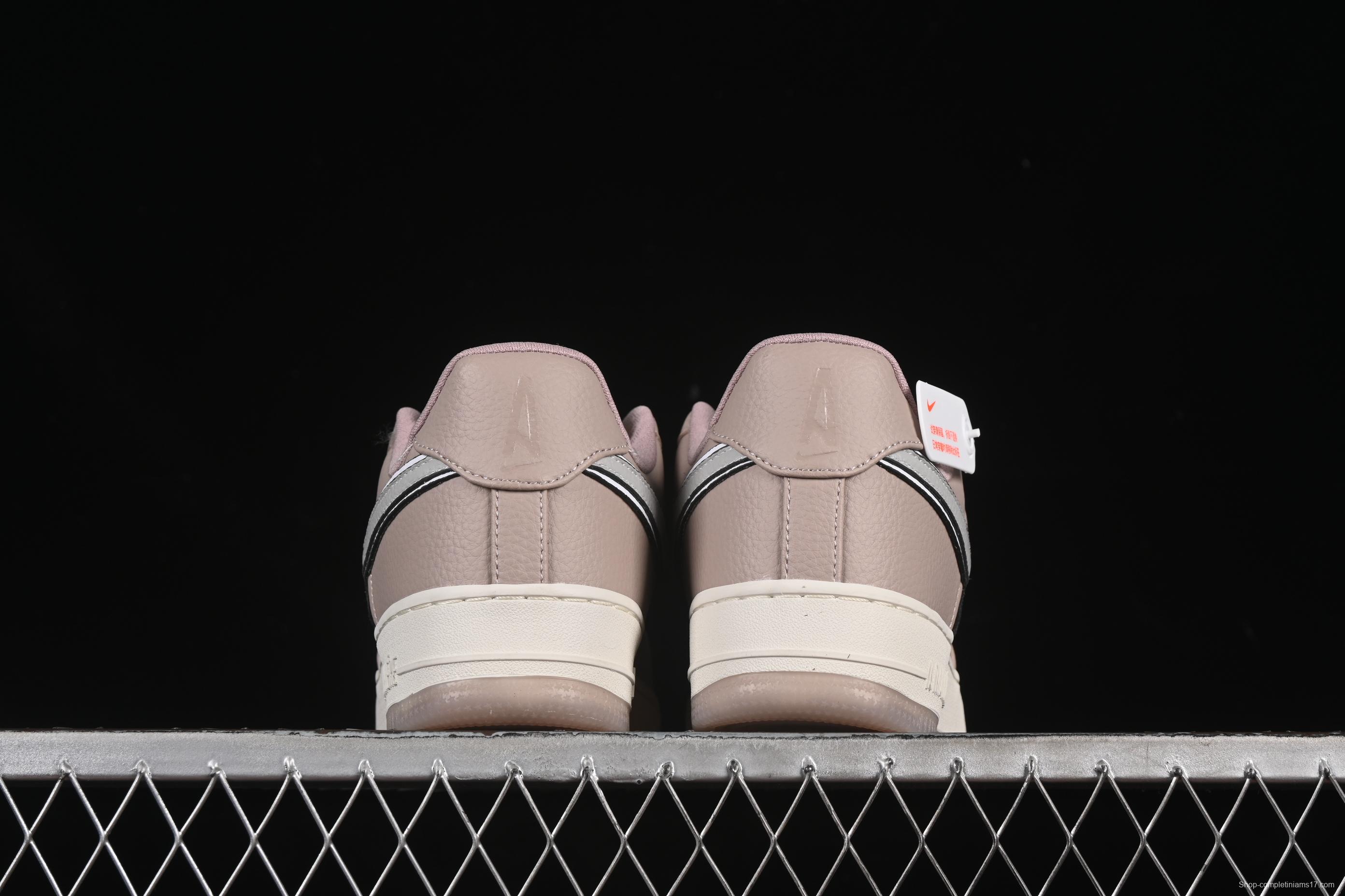 Nike A Ma Maniére x Air Force 1'07 Low Casual Sneakers with Premium Leather and Signature Lining - HF4084-200