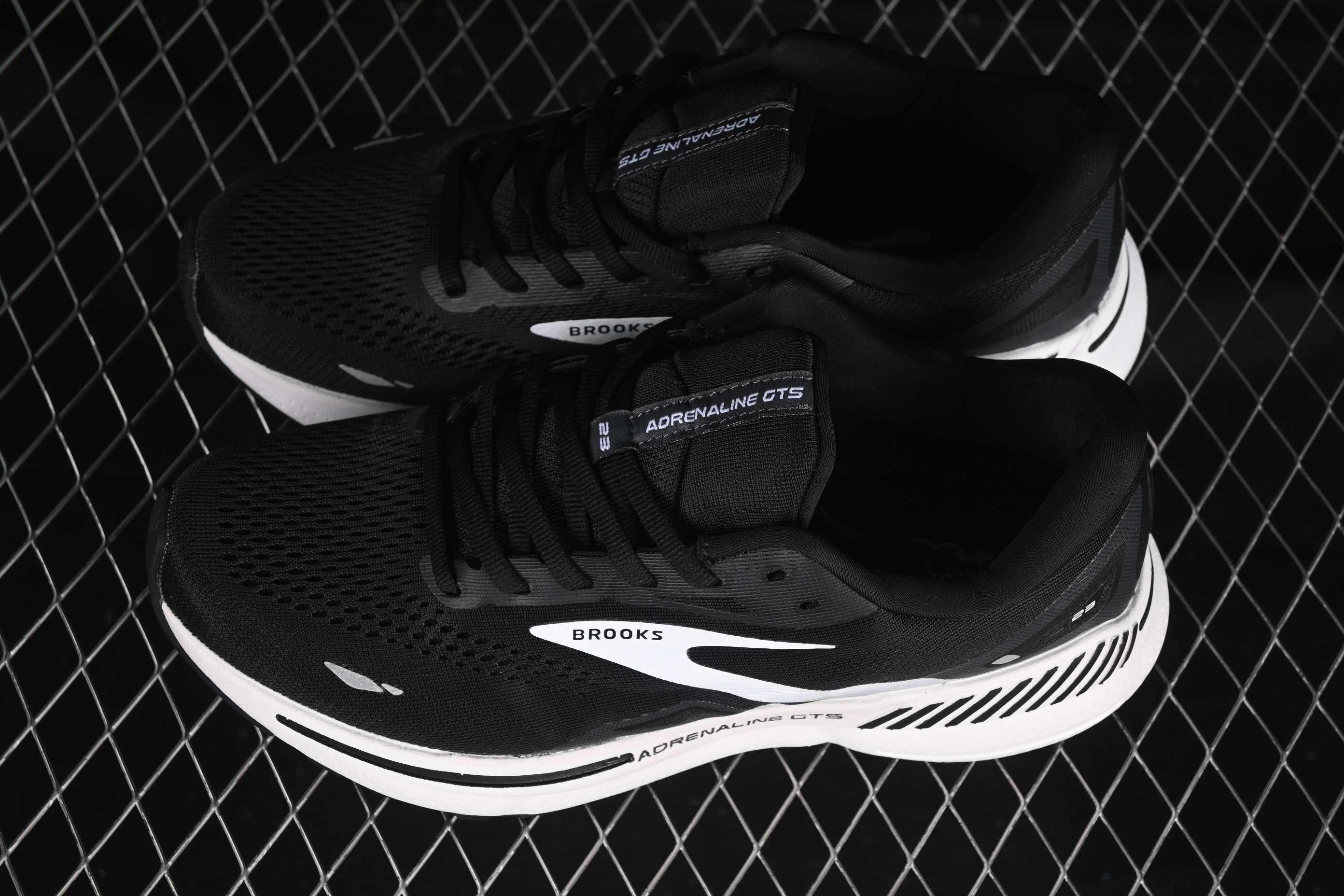 Brooks Adrenaline GTS 23 Running Shoes with Enhanced Support and Breathable Mesh - 1203811B004