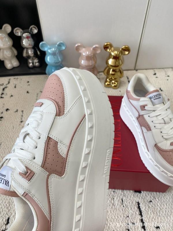 2025 Women Valentino White Pink Leather Sneakers LY00340