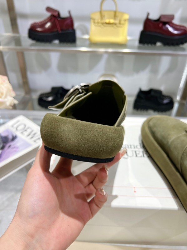 2025 Unisex ALEXANDER MCQUEEN Olive Suede Slippers