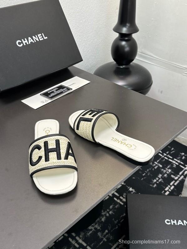 2025 Women CHANEL White Black Canvas Slippers