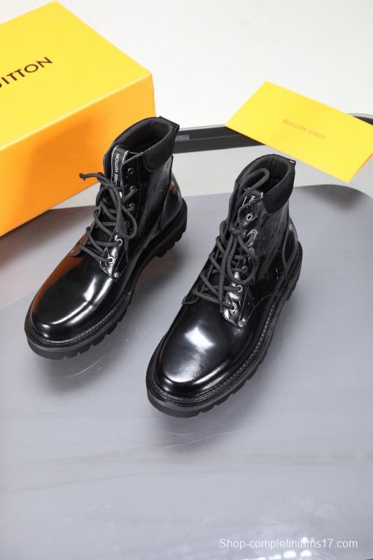2024 Men Louis Vuitton Black Calfskin Leather Casual High-Top MJ00470