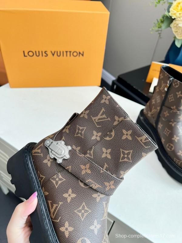 2024 Women Louis Vuitton Brown Monogram Leather Ankle Boots MJ00310