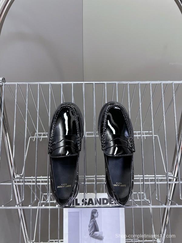 2025 Women Yves Saint Laurent Black Calf Leather Loafers KFY00350