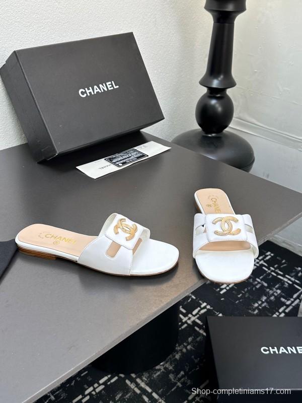 2025 Women Chanel White Leather Slippers