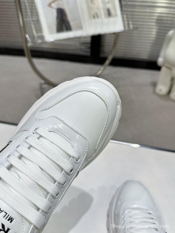 2025 Men Prada White Leather Sneakers KFY00310