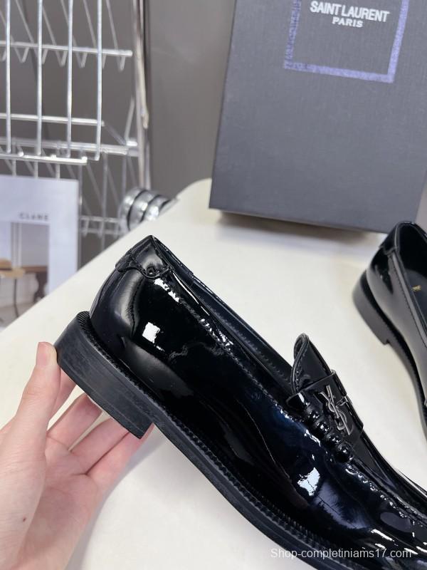 2025 Women Yves Saint Laurent Black Calf Leather Loafers KFY00350