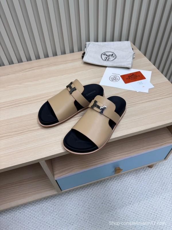 2025 Slippers Hermès Beige Black Leather Slippers
