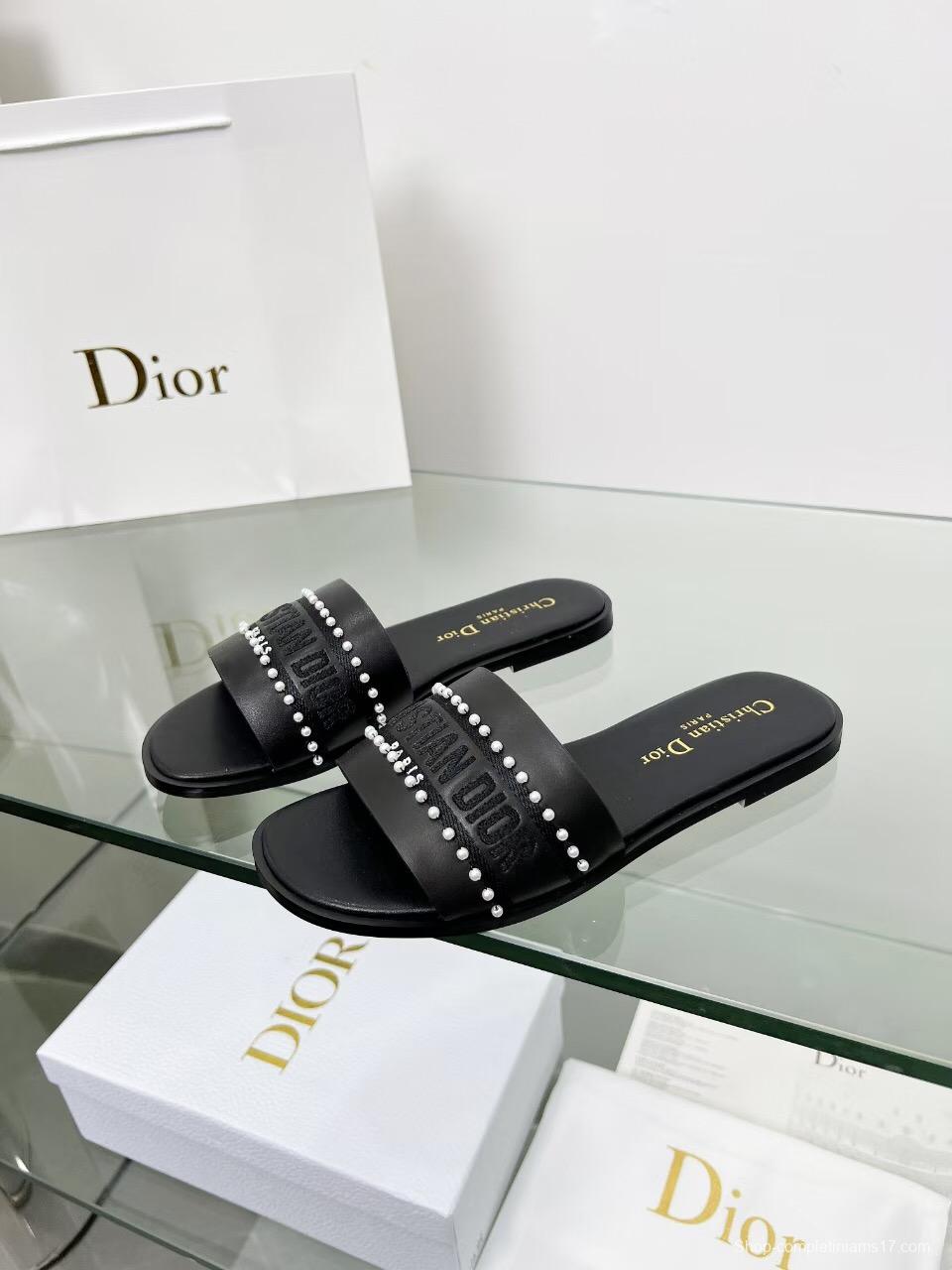 2025 Women Dior Black Leather Slippers Pearl Embellishment LY00190