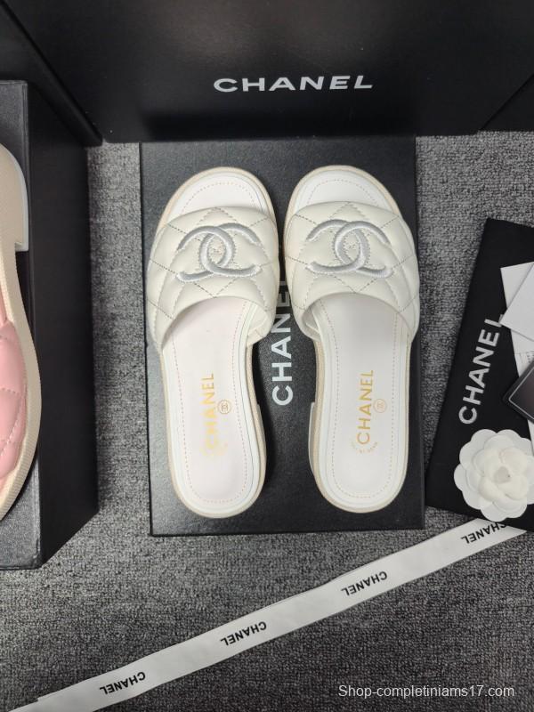 2025 Women Chanel White Leather Slippers
