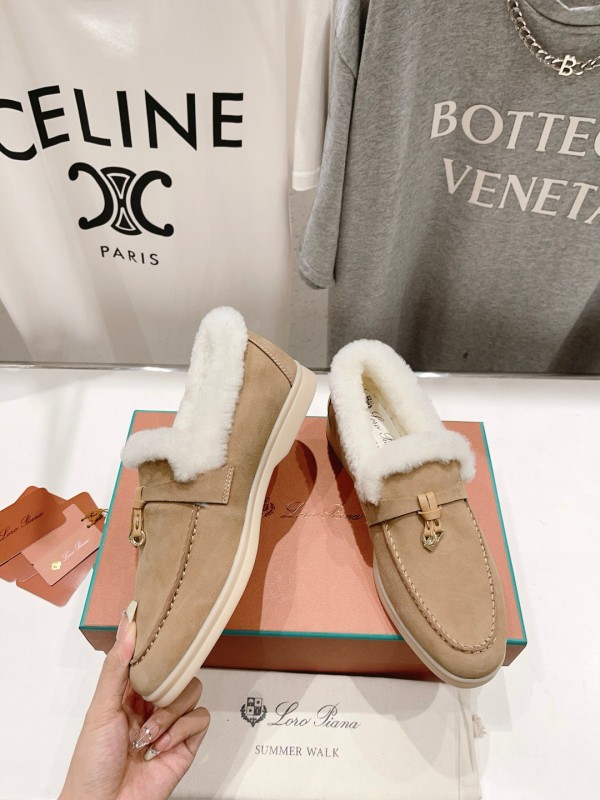2024 Slippers LP Beige Suede Fur Loafers