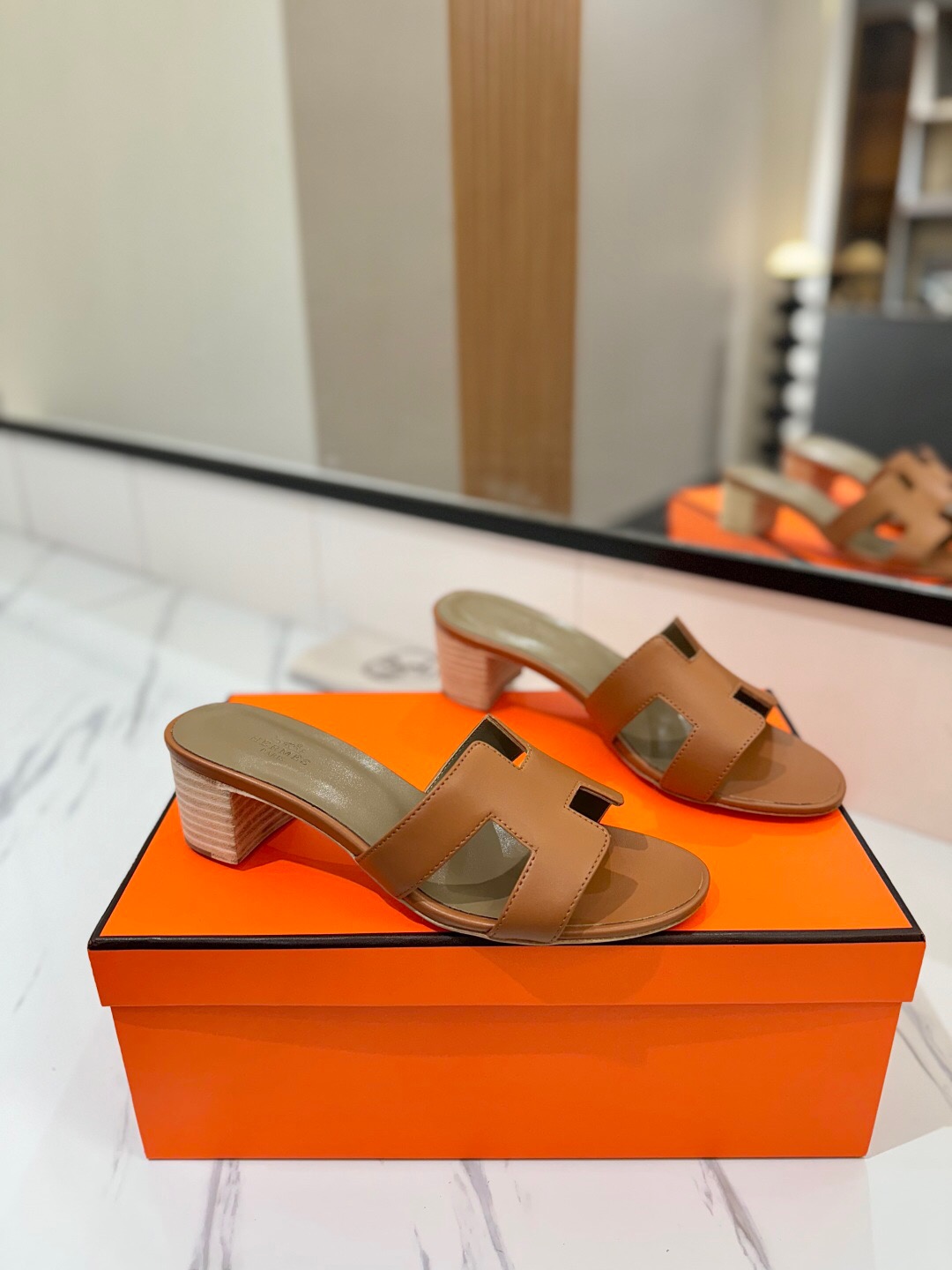 2025 Women Hermès Brown Leather Sandals