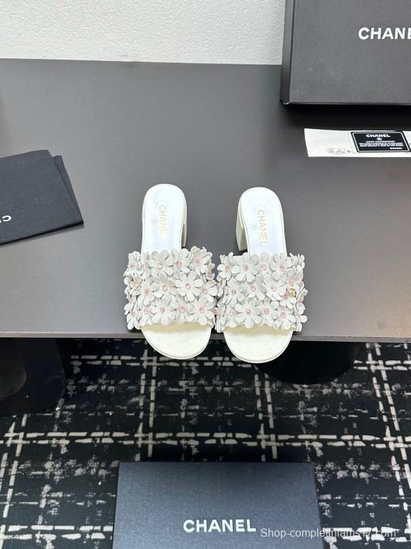 2025 Women Chanel White Leather Sandals