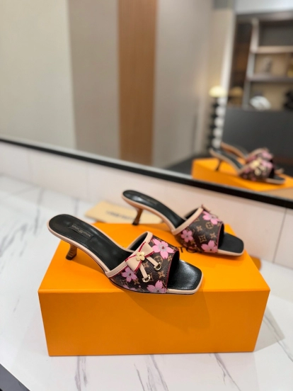 2025 Women Louis Vuitton Brown Pink Leather Mules