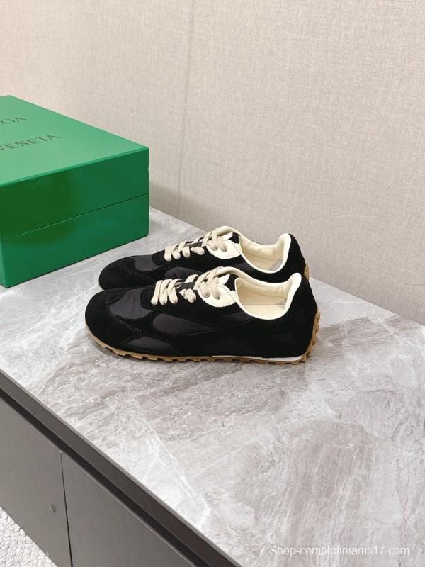 2025 Unisex Bottega Veneta Black Nylon Suede Sneakers KFY00290