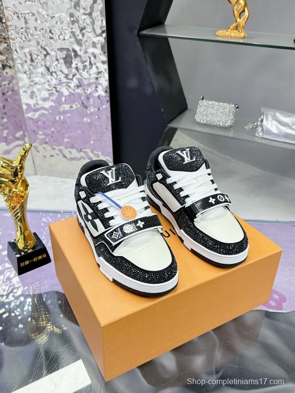 2025 Unisex Louis Vuitton Black White Leather Canvas Plimsolls Handmade Rhinestones AS00400