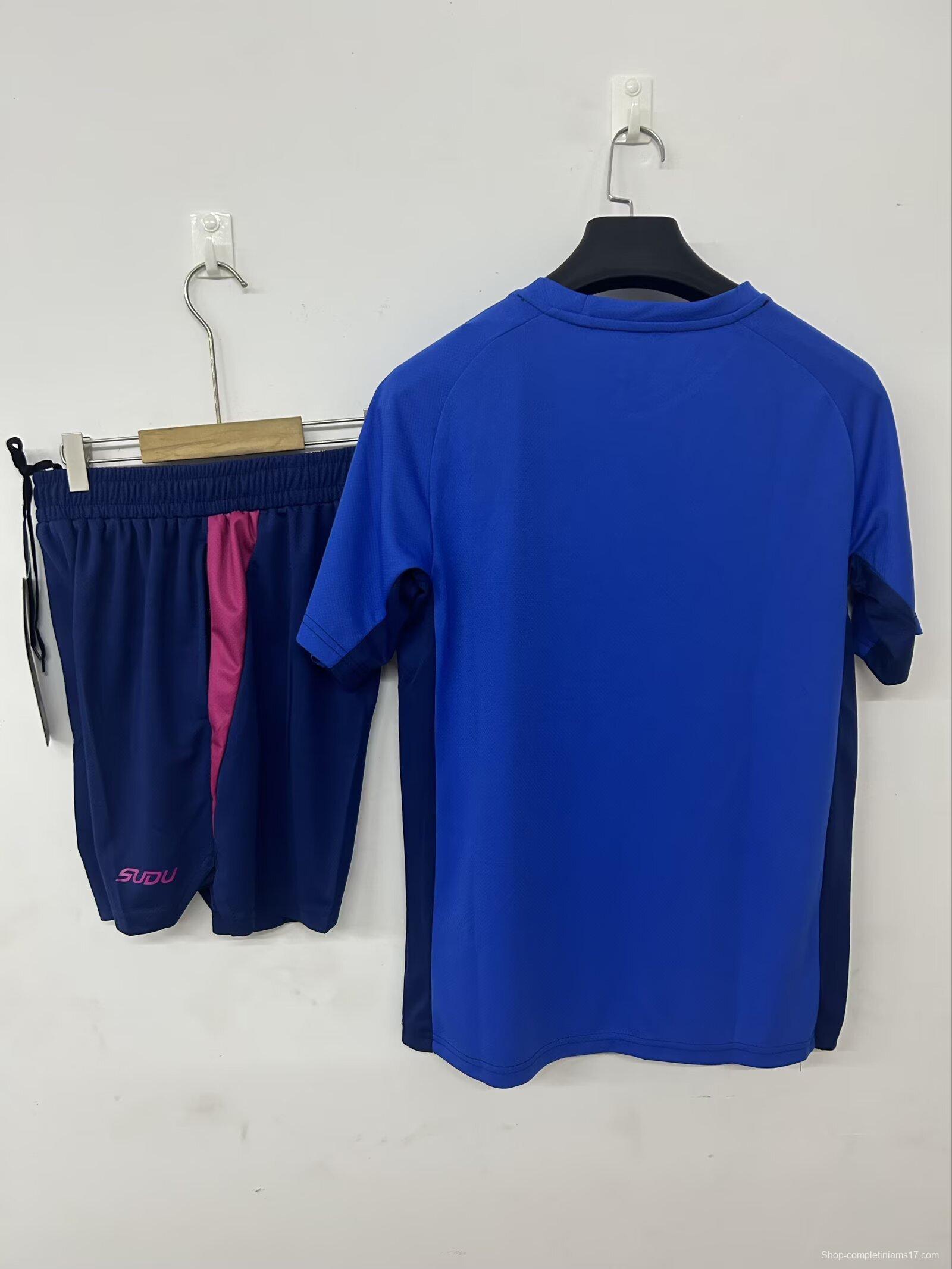 25/26 Wolverhampton Wanderers Training Jersey Blue+ Shorts