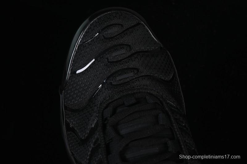 Nike Air Max Plus Retro Running Shoes with Air Cushion Technology - 604133-050