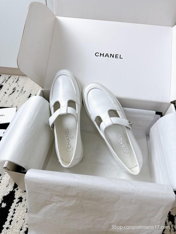 Chanel 2025 SS Loafers Classic Elegant Design - KFY00320