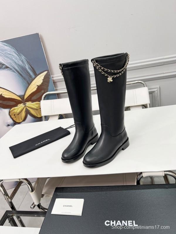 Chanel 2025 SS Quilted Leather Chain CC Four-Leaf Clover Flat Ankle Boots - LY00510